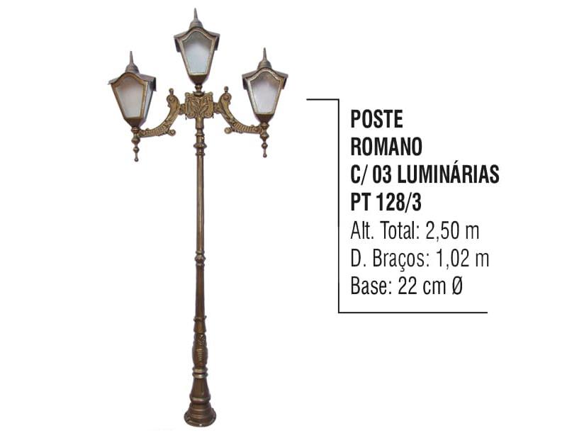 Poste Romano com 03 Luminárias