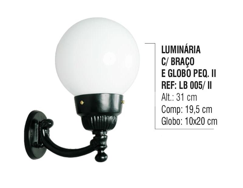 Luminária com Braço e Globo Pequeno 2